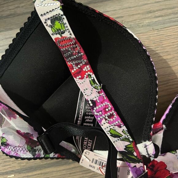Victorias Secret Very Sexy Rhinestone Bombshell Add-2-Cups Bra & V string Set - Picture 6 of 9